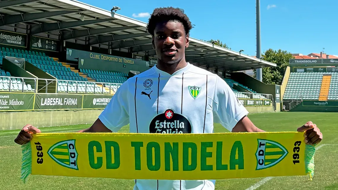 Oficial: Tondela contrata Ian Kamga